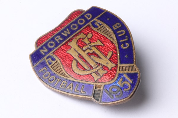 Lot 1043 - SANFL BADGE