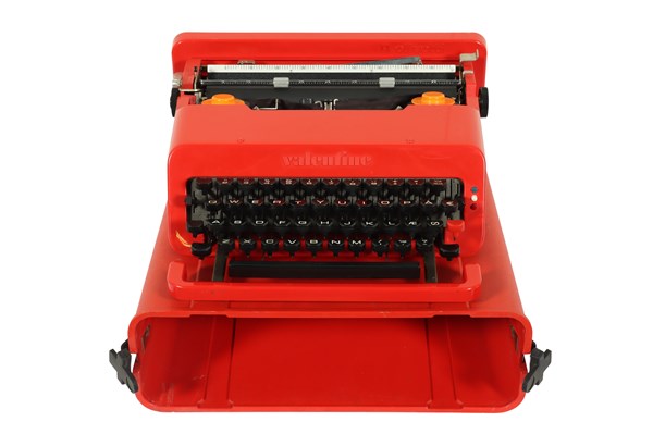 Lot 115 - VALENTINE PORTABLE TYPEWRITER