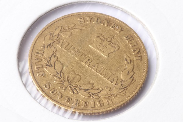 Lot 1050 - GOLD HALF SOVEREIGN