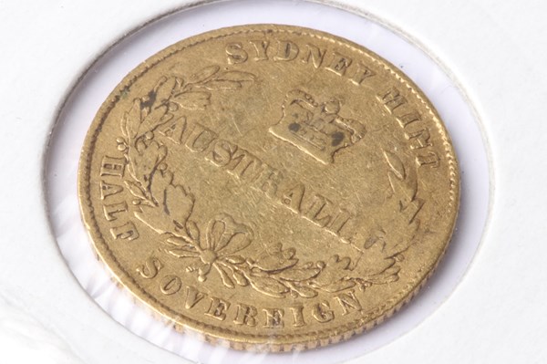 Lot 1056 - GOLD HALF SOVEREIGN