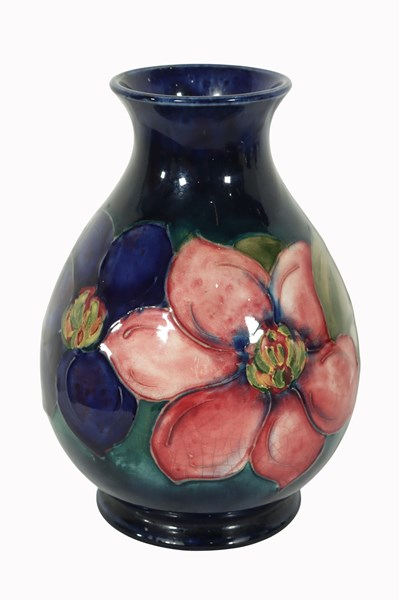 Lot 1002 - MOORCROFT CLEMATIS VASE