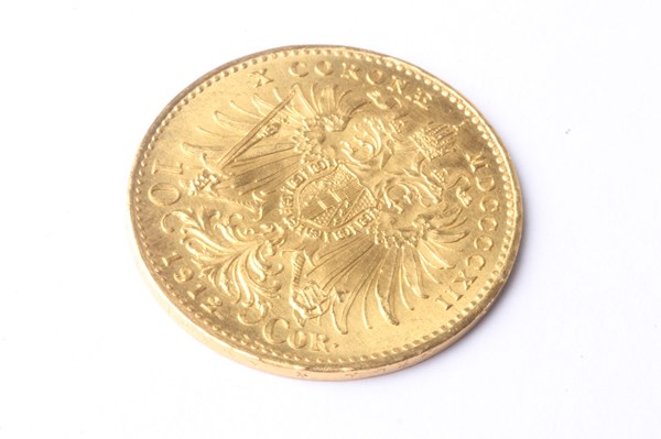 Lot 1052 - GOLD COIN