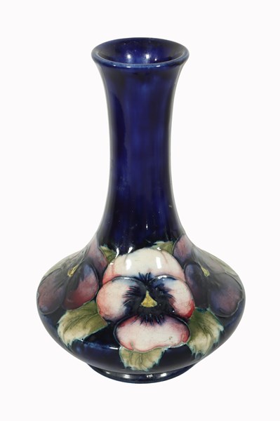 Lot 1005 - MOORCROFT PANSY VASE