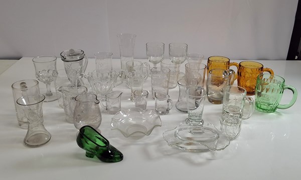 Lot 1313 - GLASSWARE