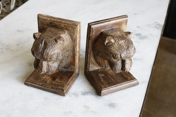 Lot 52 - BOOKENDS