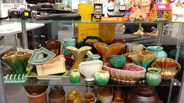 Lot 1345 - AUSTRALIAN POTTERY