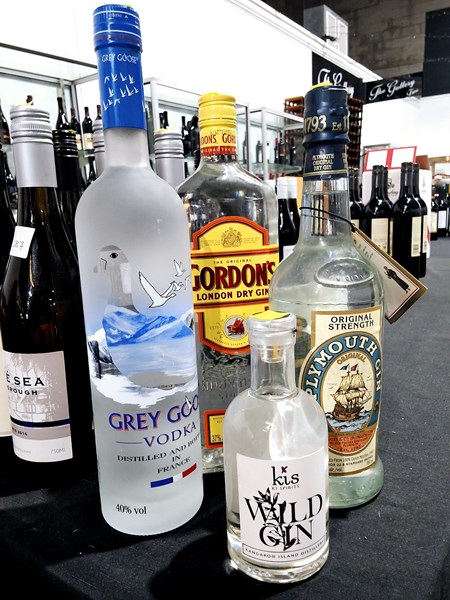 Lot 96 - GIN & VODKA