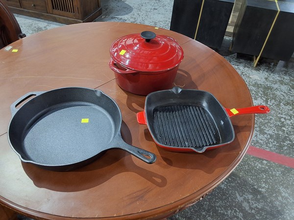 Lot 235 - COOKWARE