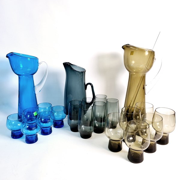 Lot 1462 - MID-CENTURY GLASSWARE