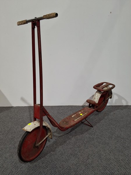 Lot 347 - SCOOTER