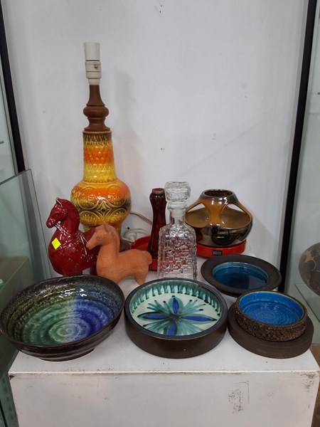 Lot 1444 - RETRO DECOR