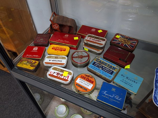 Lot 1435 - VINTAGE TINS