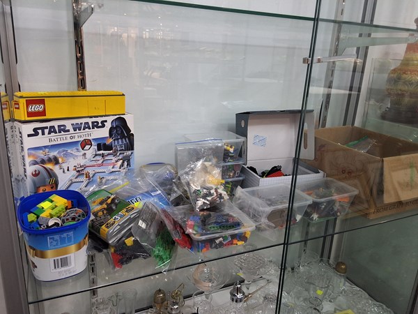 Lot 1442 - LEGO