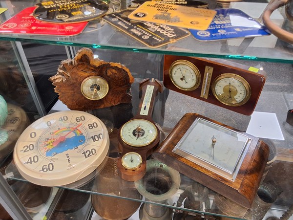 Lot 1338 - BAROMETERS & THERMOMETERS