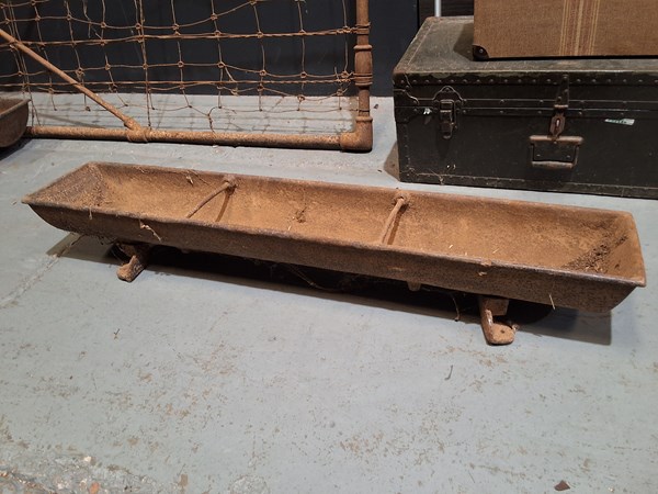 Lot 478 - WATER TROUGH