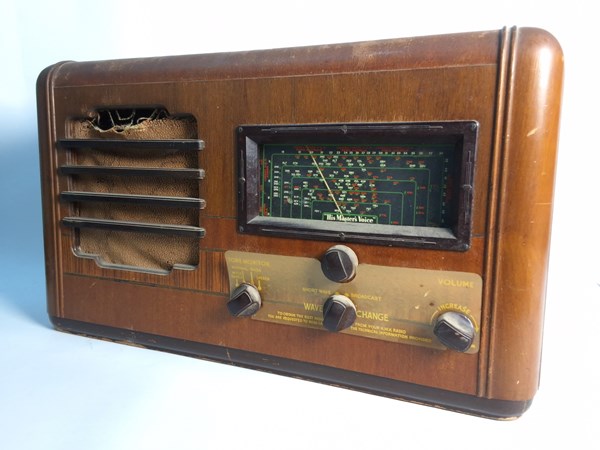 Lot 1262 - RADIO