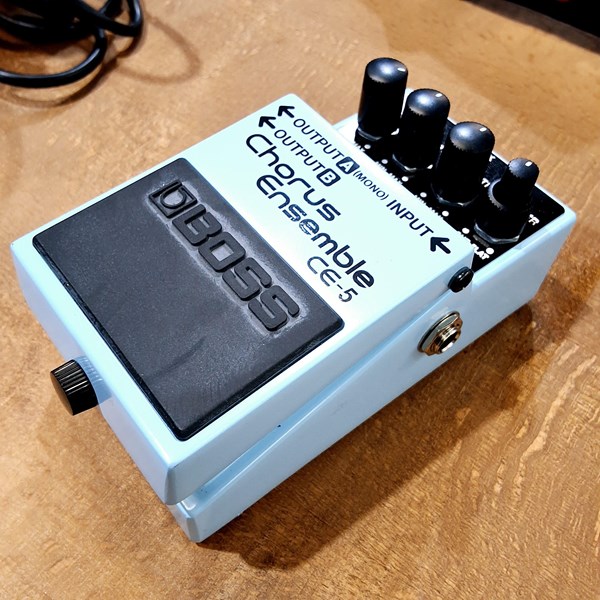 Lot 1413 - BOSS GUITAR PEDAL