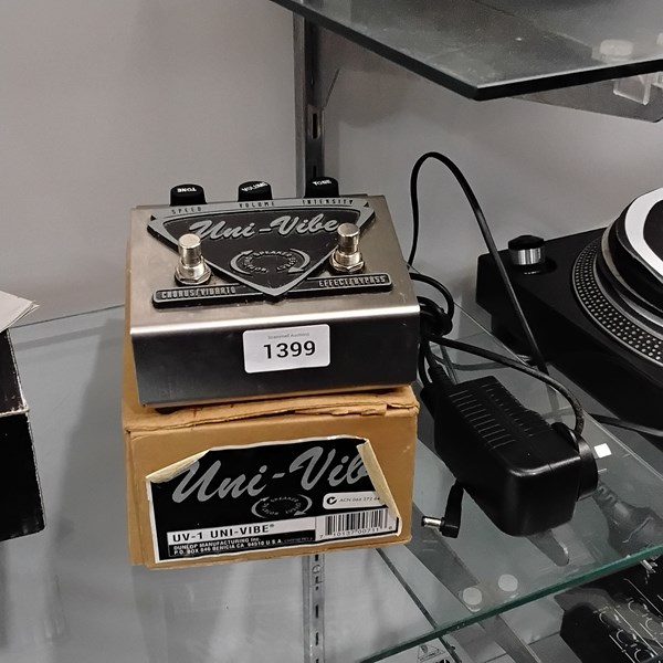 Lot 1399 - DUNLOP GUITAR PEDAL
