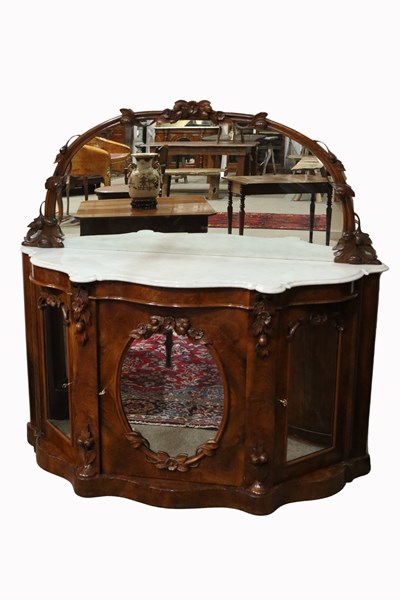 Lot 4 - WALNUT CREDENZA