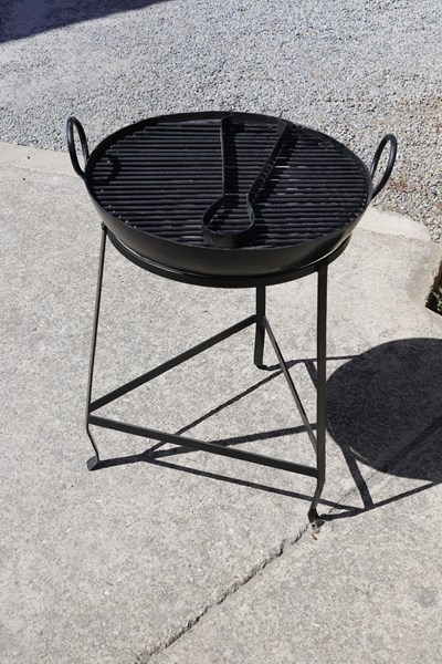 Lot 374 - FIRE PIT / BBQ