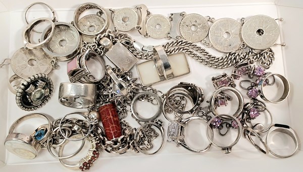 Lot 1034 - SILVER JEWELLERY