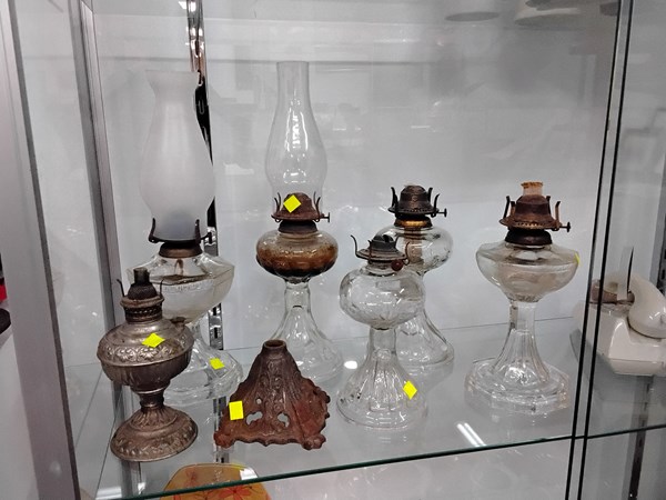 Lot 1448 - KEROSENE LAMPS & PARTS