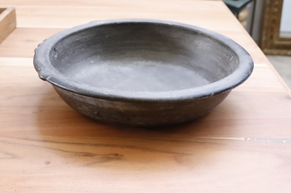 Lot 80 - CLAY BOWL