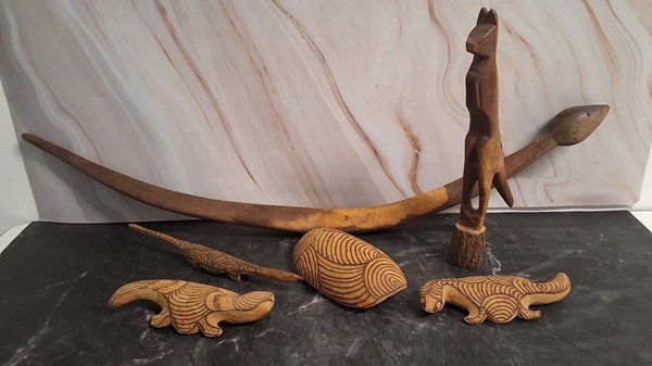 Lot 1327 - INDIGENOUS ARTIFACTS