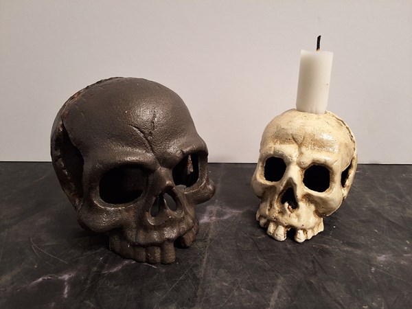 Lot 1272 - SKULL ORNAMENTS