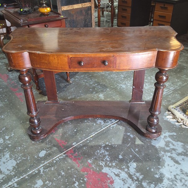 Lot 79 - CONSOLE TABLE