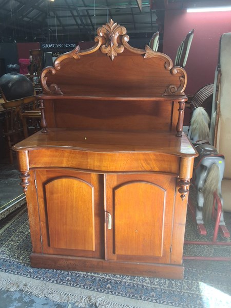 Lot 49 - CHIFFONIER