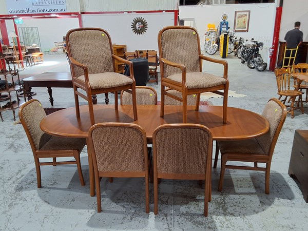 Lot 216 - DINING SUITE