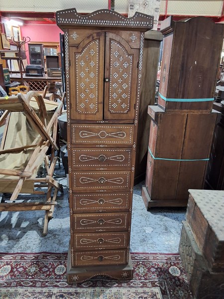 Lot 486 - CABINET