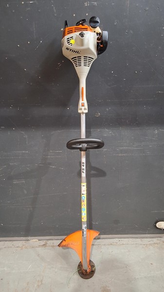 Lot 319 - WHIPPER SNIPPER