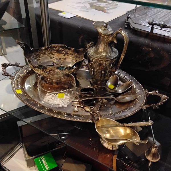 Lot 1134 - SILVERPLATE WARES
