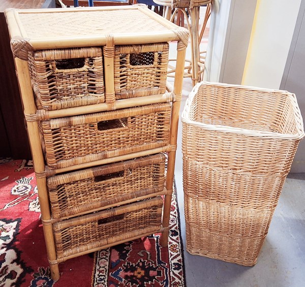 Lot 24 - CANE DECOR LOT