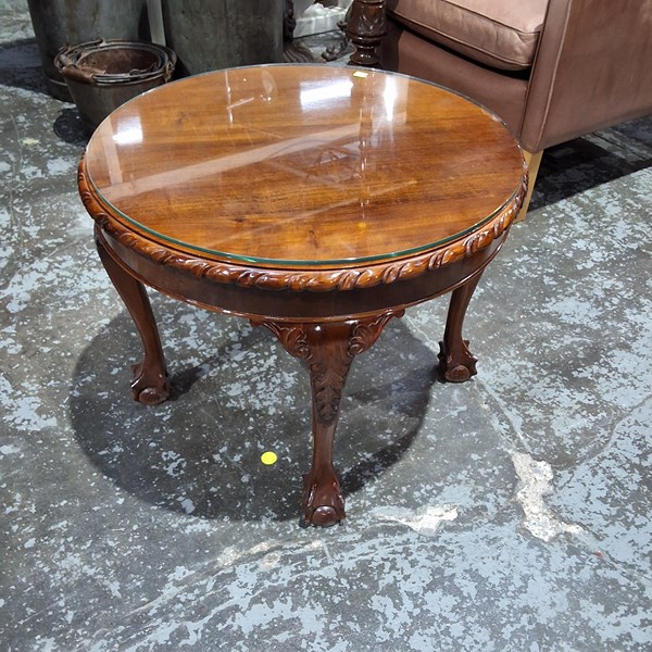Lot 162 - OCCASIONAL TABLE