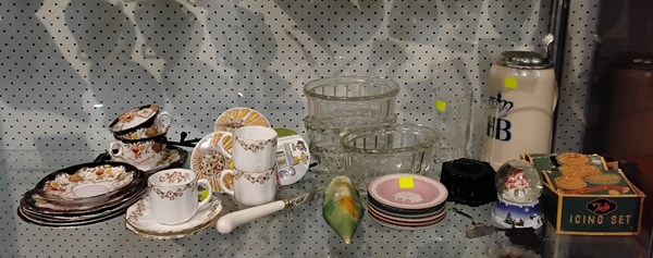 Lot 1313 - HOMEWARES