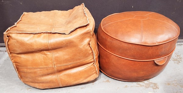 Lot 390 - OTTOMANS