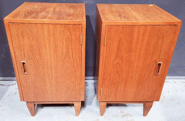 Lot 437 - BEDSIDES