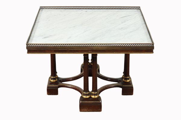 Lot 418 - OCCASIONAL TABLE