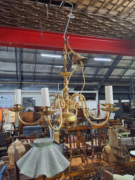 Lot 91 - LIGHT