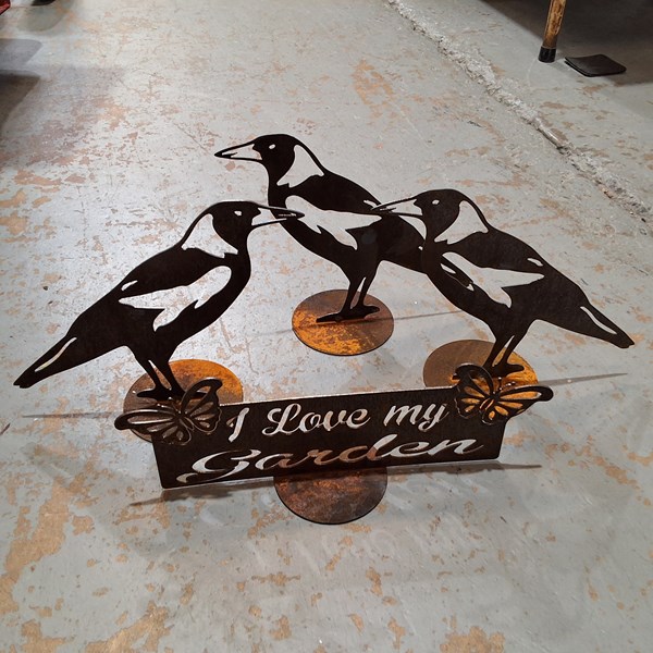 Lot 193 - GARDEN ORNAMENTS