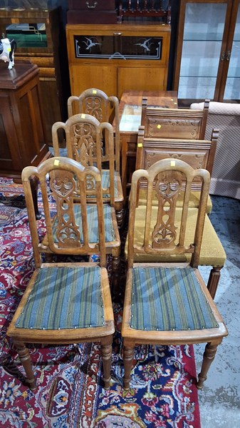 Lot 215 - CHAIRS