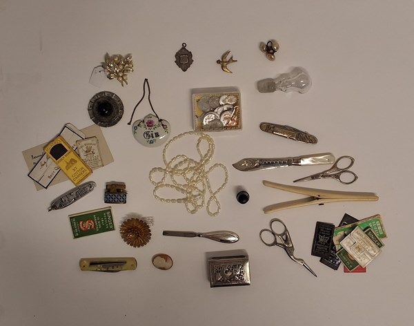 Lot 1049 - COLLECTABLES