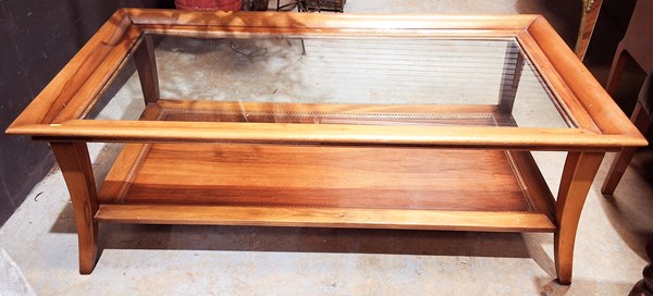 Lot 53 - COFFEE TABLE