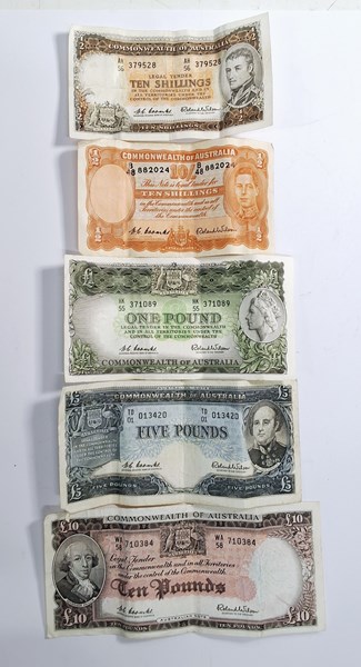 Lot 1046 - BANKNOTES
