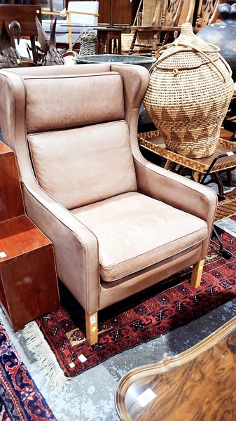 Lot 113 - ARMCHAIR