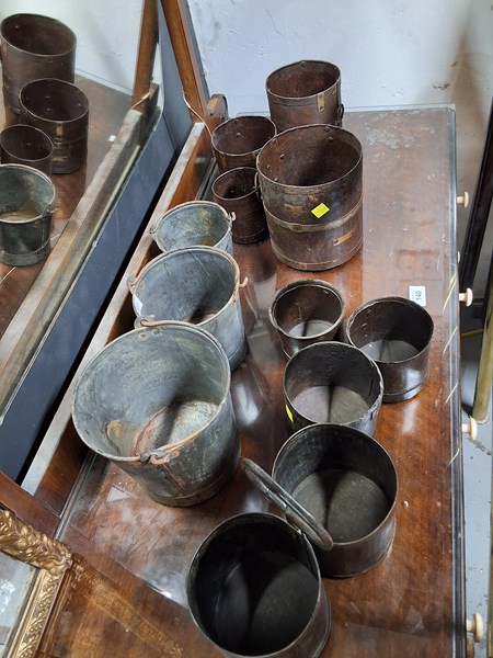 Lot 141 - RUSTIC UTENSILS