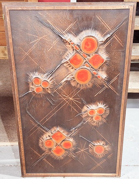 Lot 6 - RETRO WALL ART
